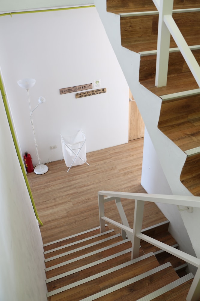 T-Life Hostel 35/50