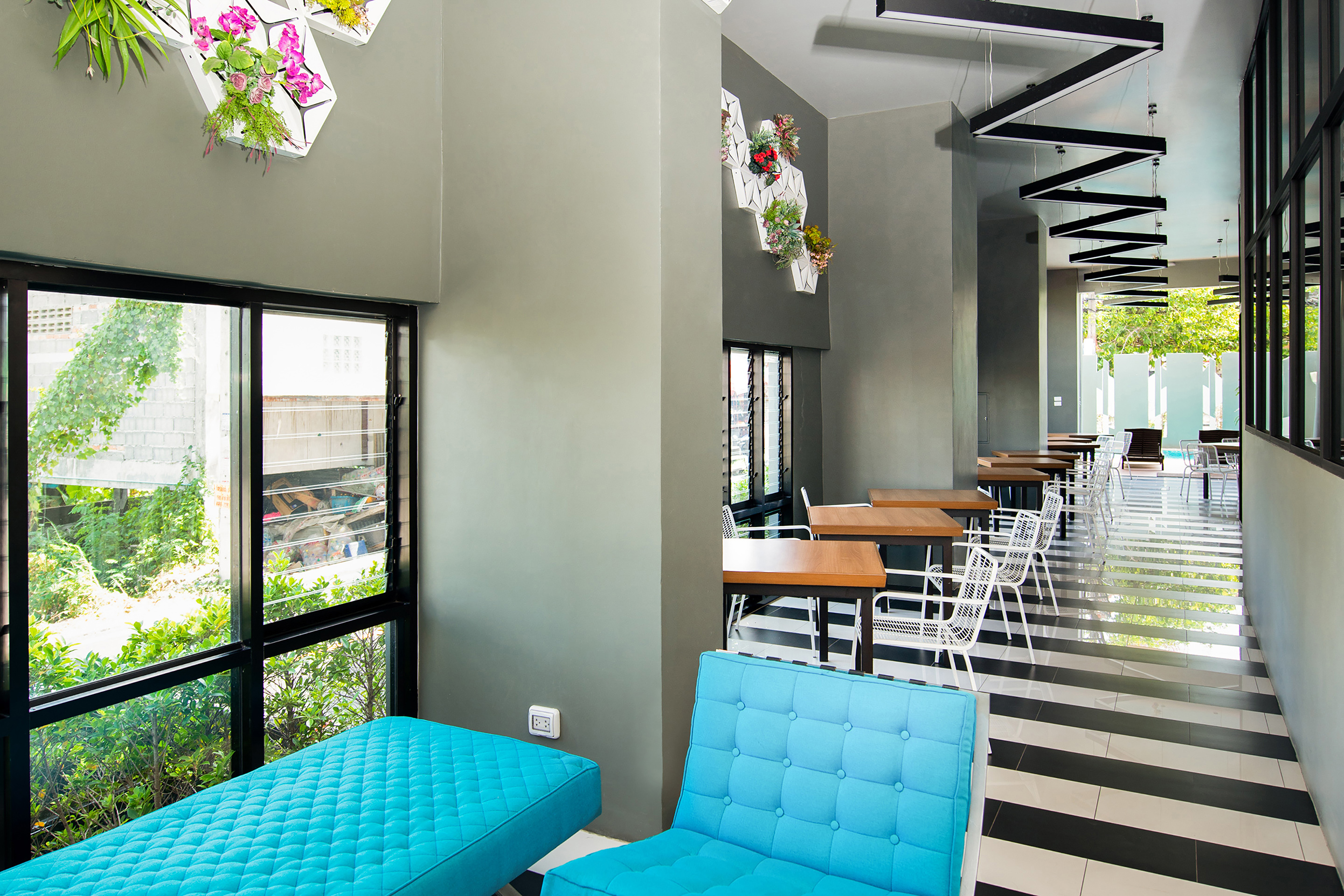 OYO 241 Ratana Hotel Sakdidet 15/25