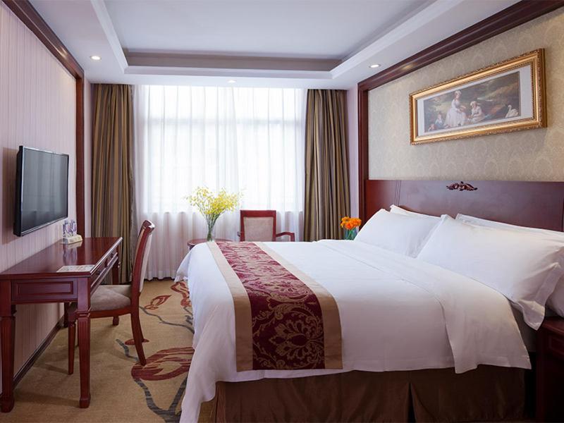 Vienna 3 Best Hotel Shenzhen Guanlan Chinatown 9/15