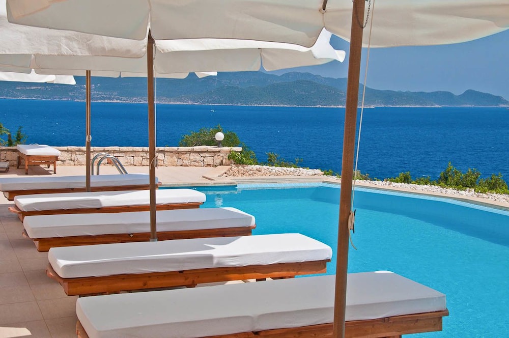 Lycia Hotel 30/65