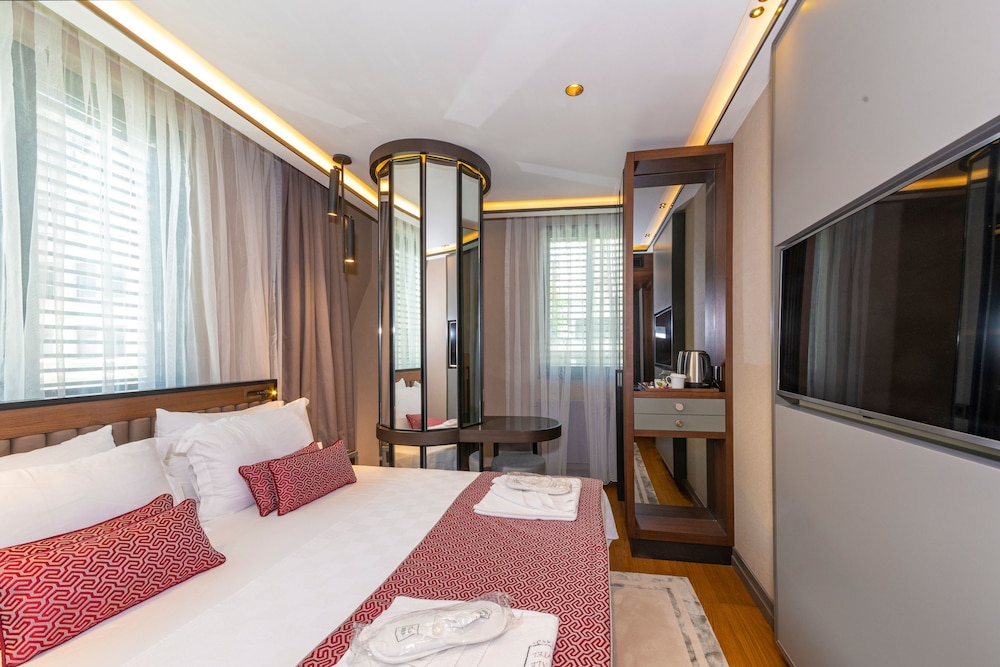 Opale Hotel 12/40