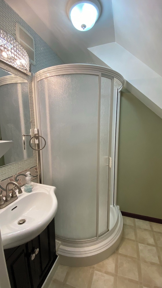 Annville Inn Bed and Breakfast 50/50