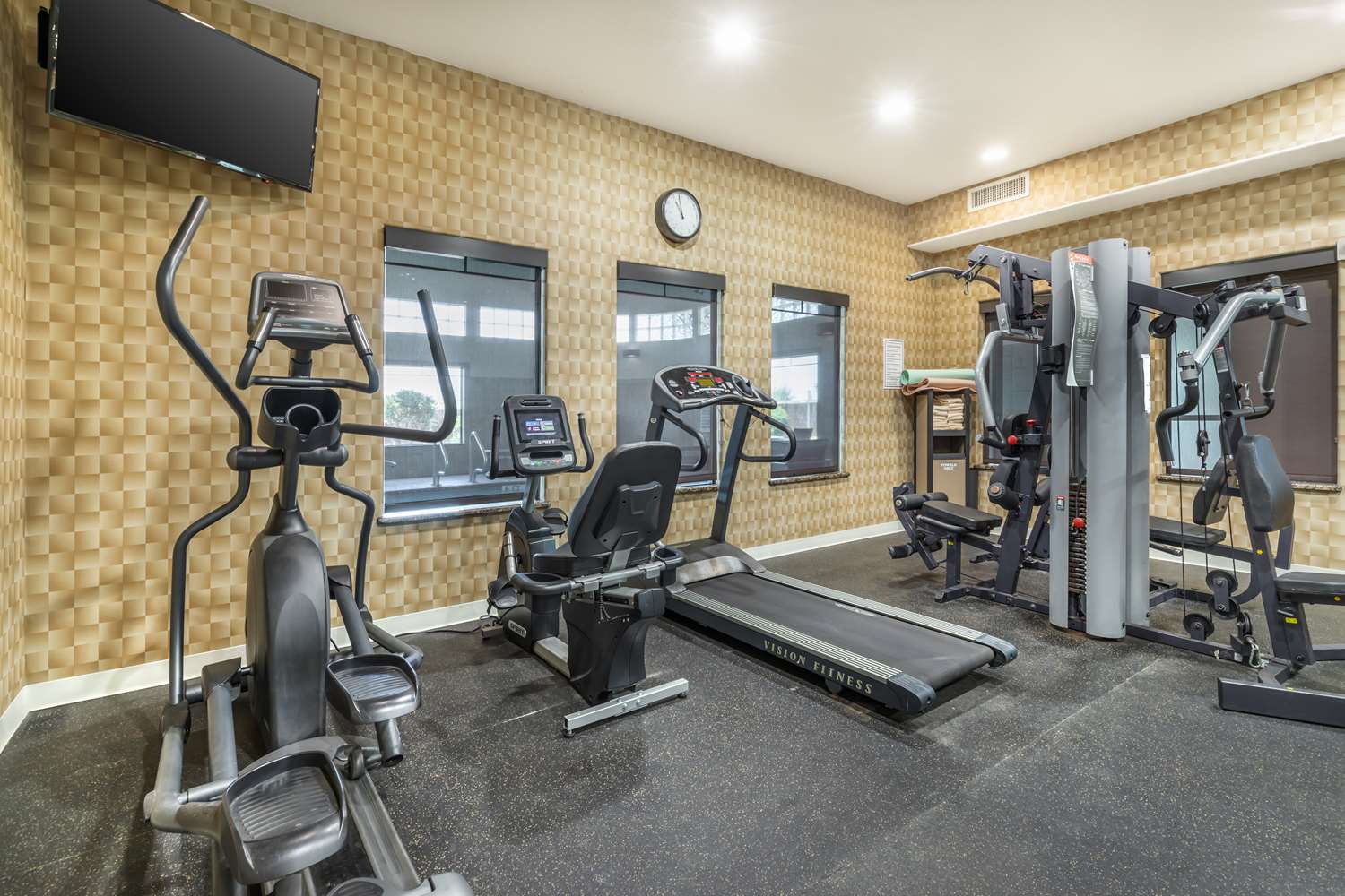 Best Western Plus Lackland Hotel & Suites 14/34