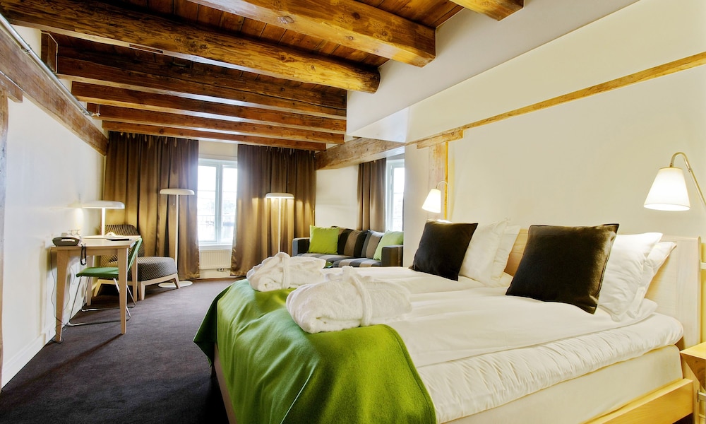 Thon Hotel Kristiansund 13/48