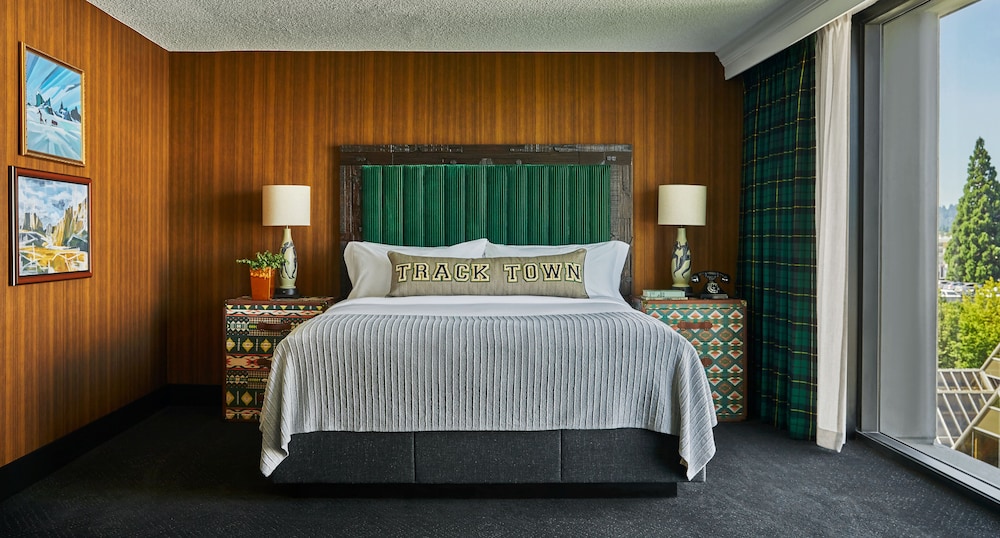 ROOM, KING BED, ACCESSIBLE