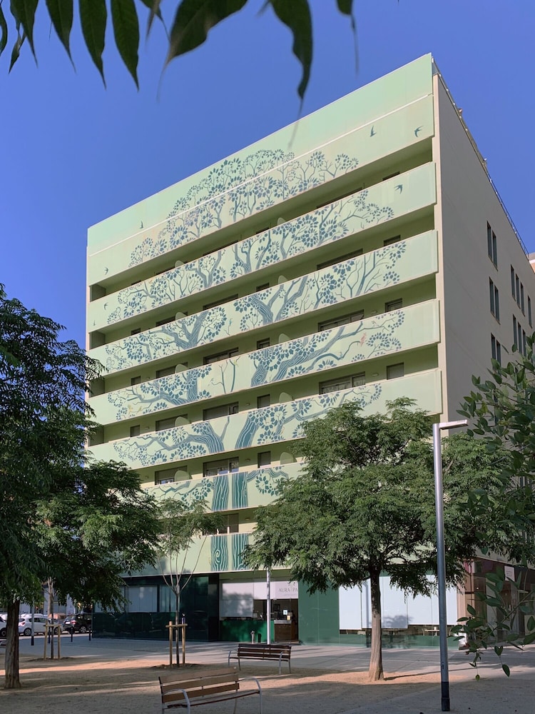 Aura Park Aparthotel 3/69