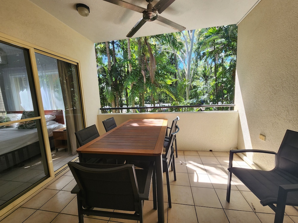 Central Plaza Port Douglas 53/63