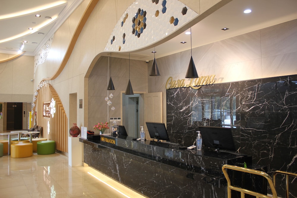 Casaloma Hotel 6/50