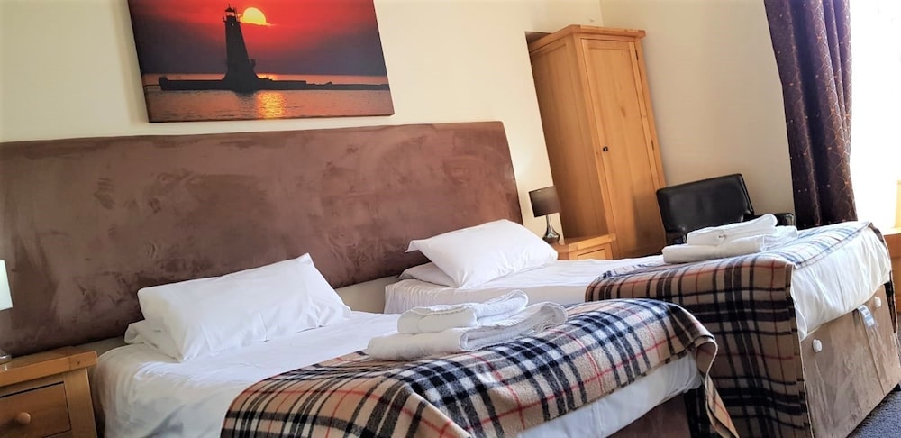 The Harbour House Hotel 7/50