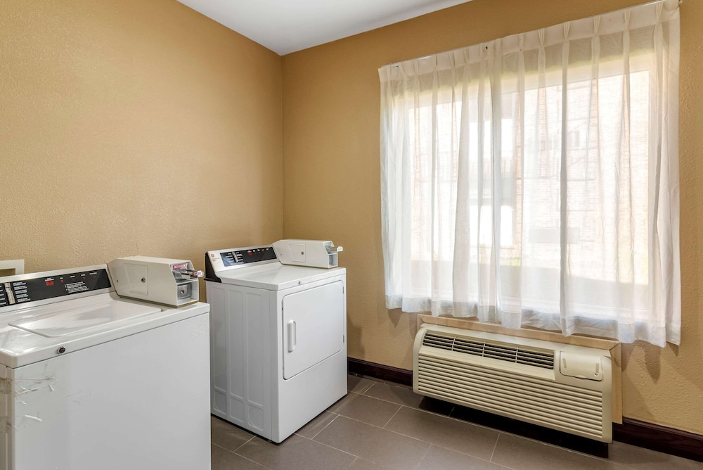 Comfort Suites Montgomery East Monticello Dr 23/47
