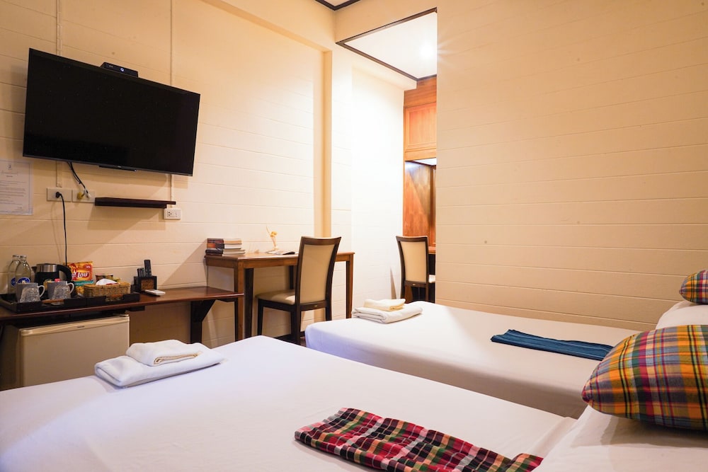 Thanicha Resort Amphawa 65/72