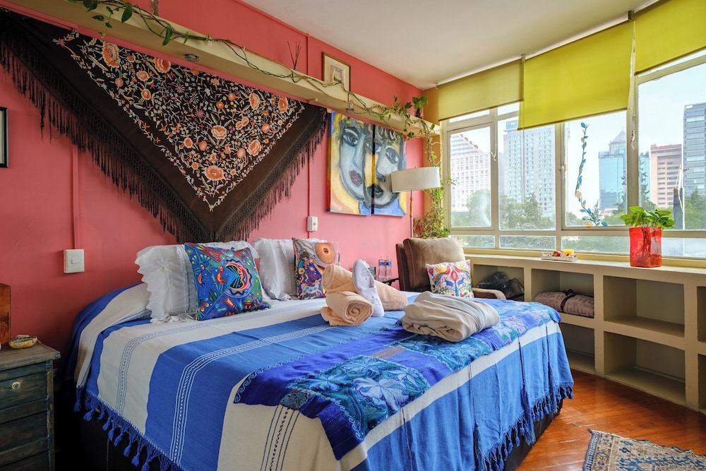 King Bed, Pet Friendly, Terrace, Bathtub