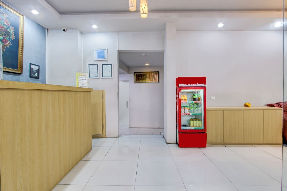 Lobby at Hotel O Tegal near near Pacific Mall Tegal formerly Hugo Suites Family, TEGAL