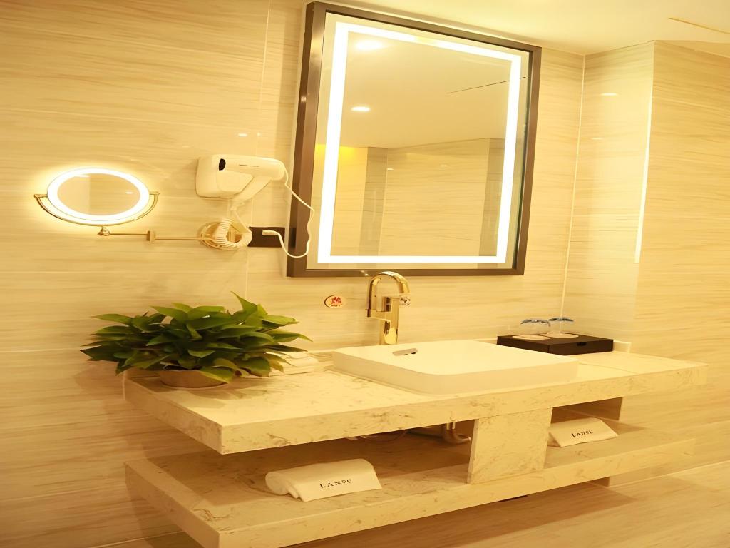 Lano Hotel (Guiding Yongchao Pedestrian Street) 54/54
