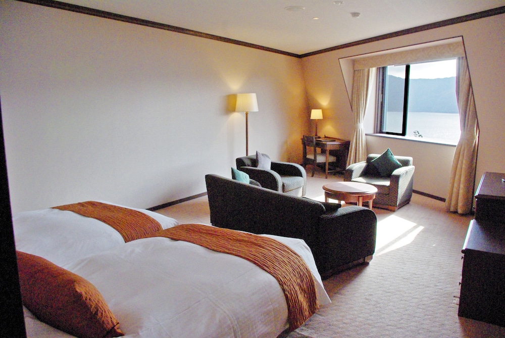 Hotel de Yama, Hakone Lakeside 14/66