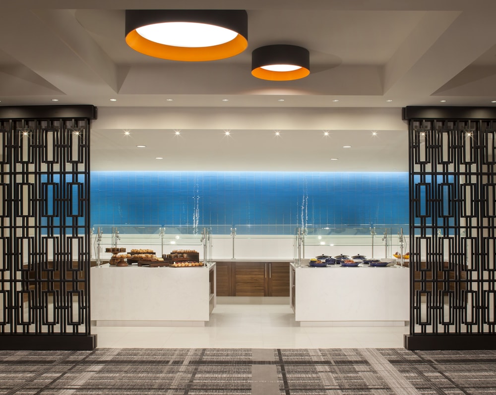Lobby at Hyatt Regency Los Angeles International Airport, LOS ANGELES - CA