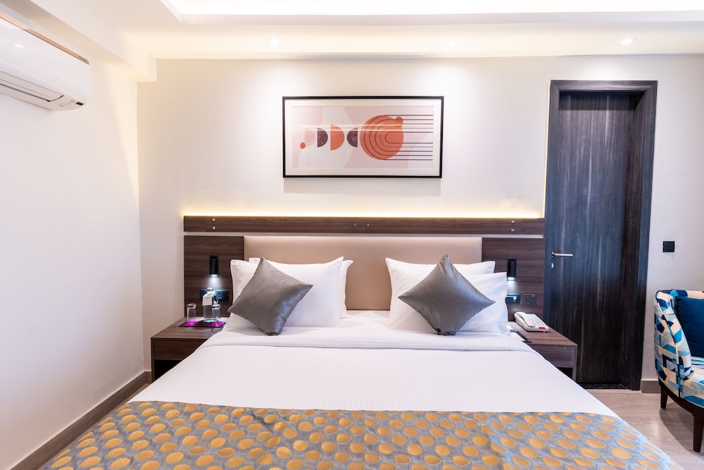 Regenta Inn Gurugram 10/50