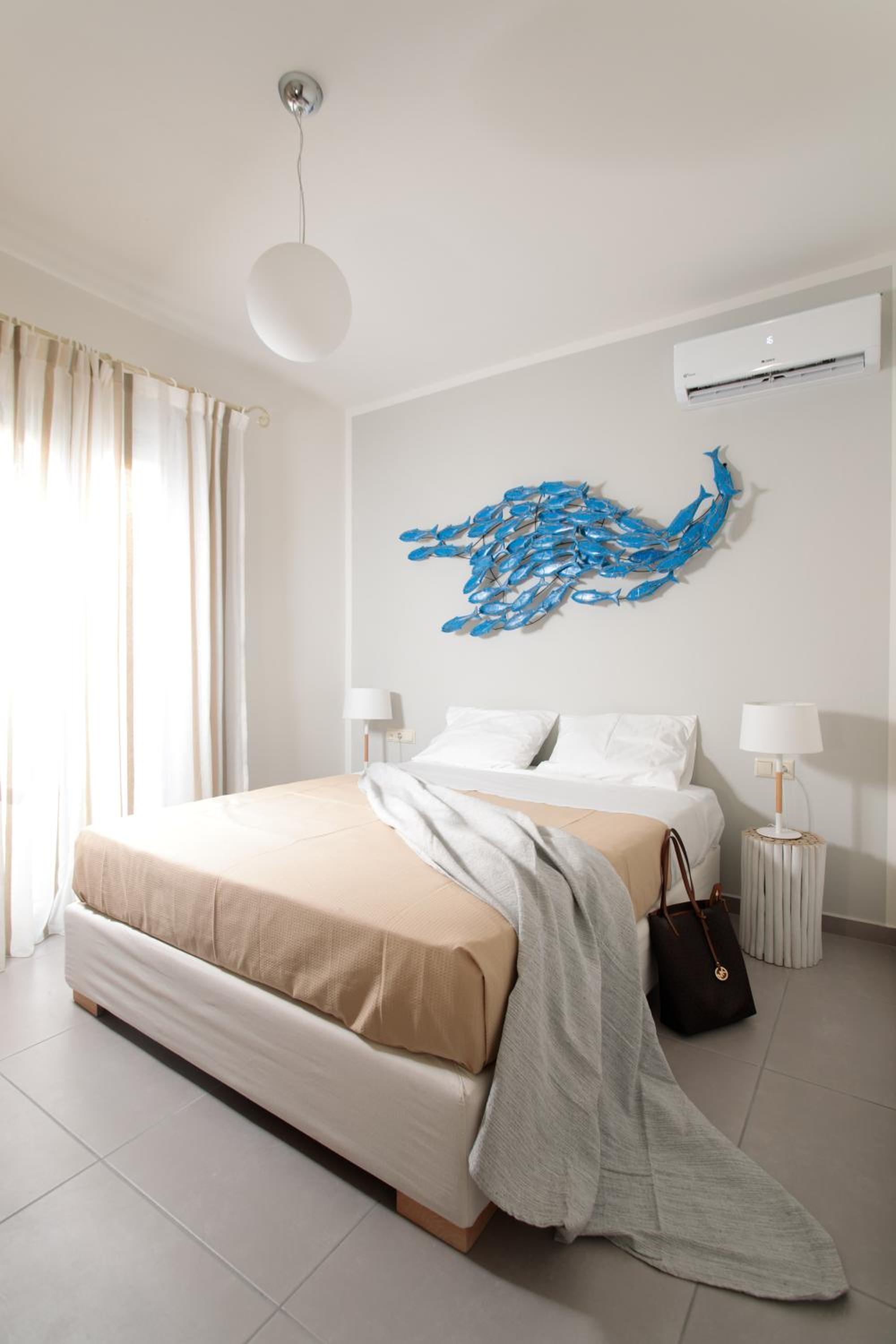 3 BEDROOMS, APARTMENT