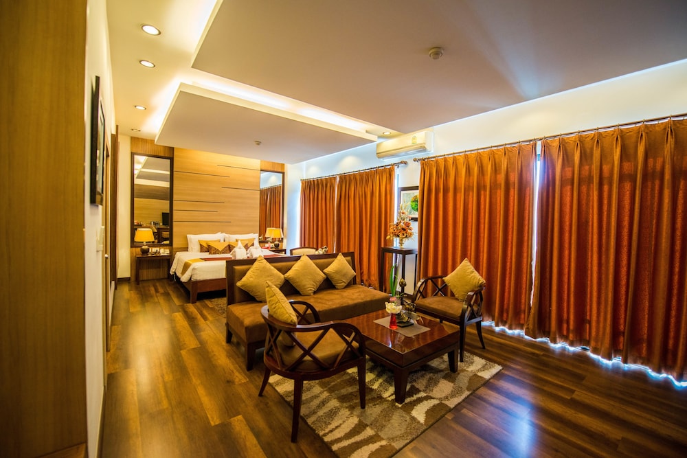 The Pannarai Hotel 39/70