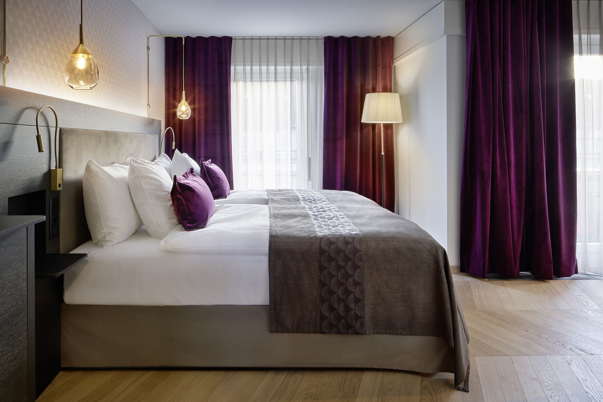 GRAND, STANDARD, DOUBLE BED