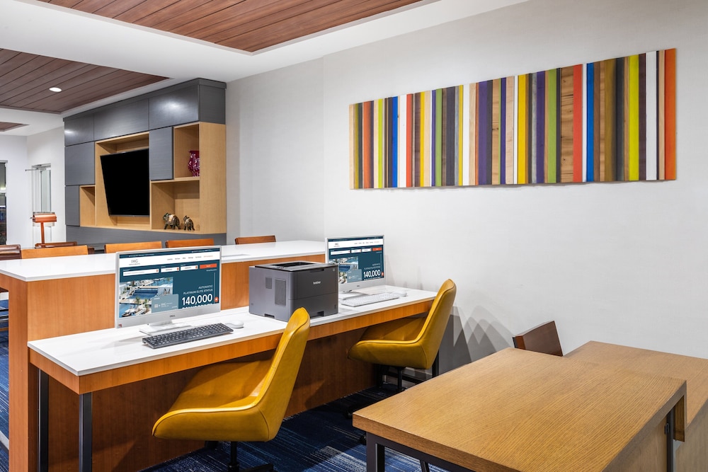 Holiday Inn Express & Suites Houston Space Ctr - Clear Lake 37/50