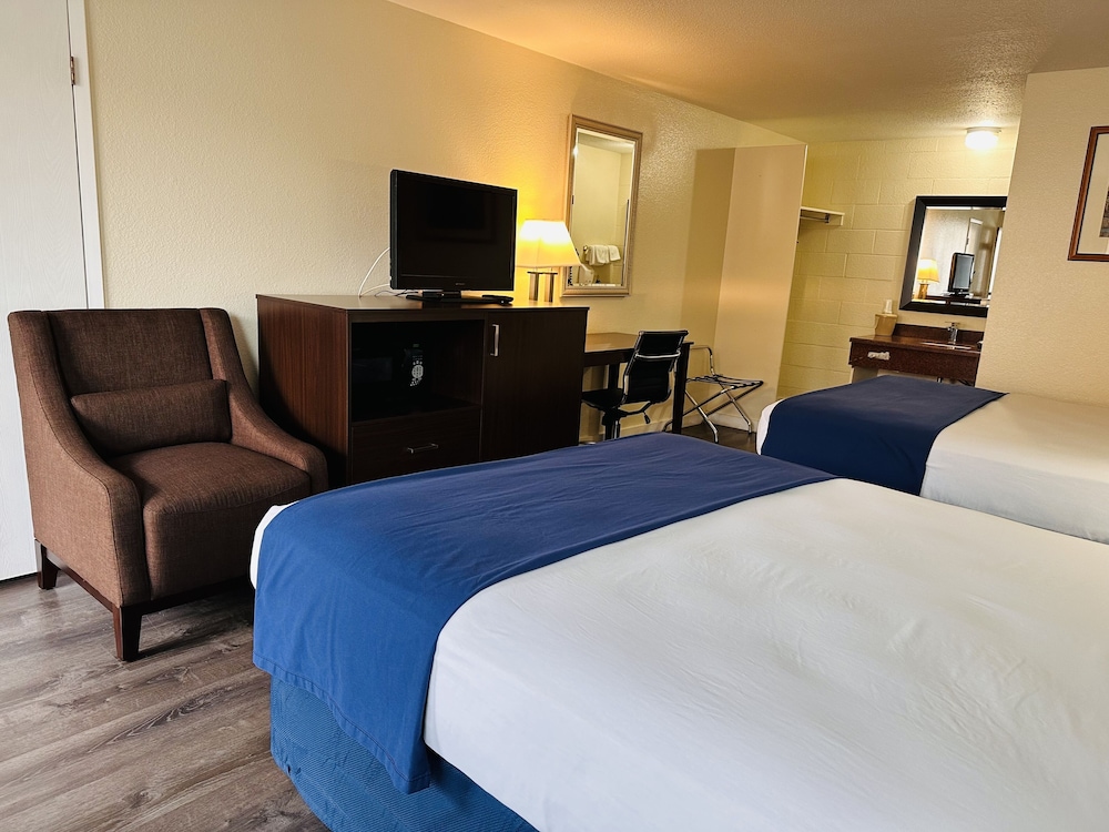 Northwoods Motel 15/39