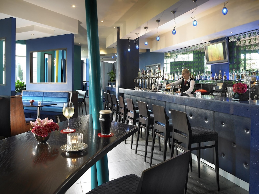 Carlton Hotel Blanchardstown 34/49