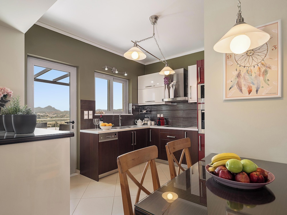 Villa Athinais 20/40