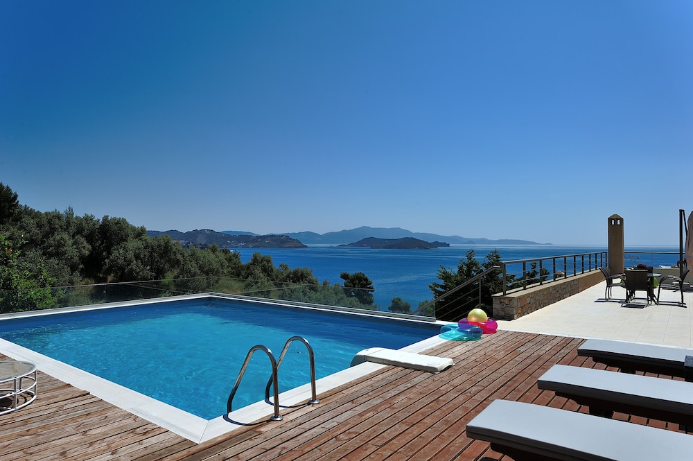 Golden King Villas Skiathos 52/60