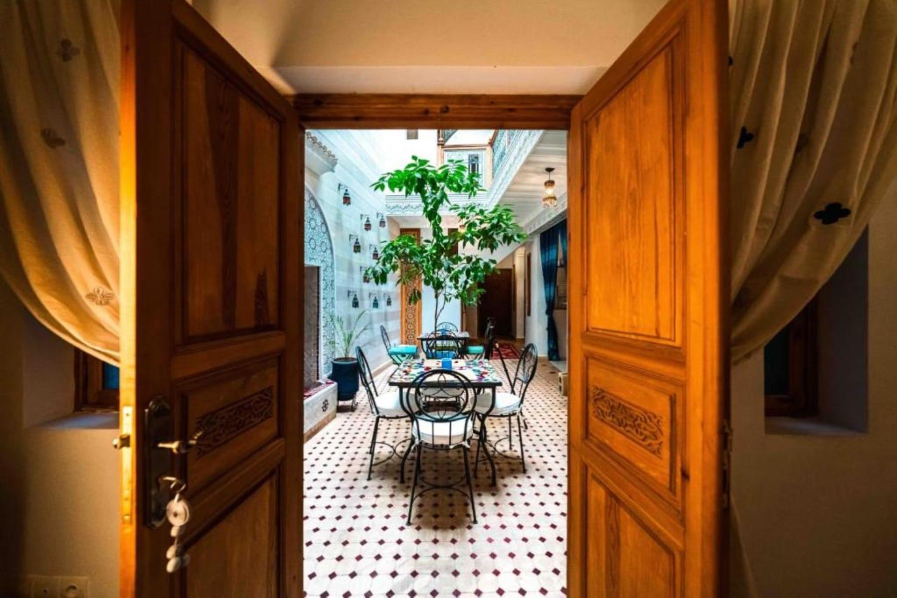 Riad Kiyanjana photo2