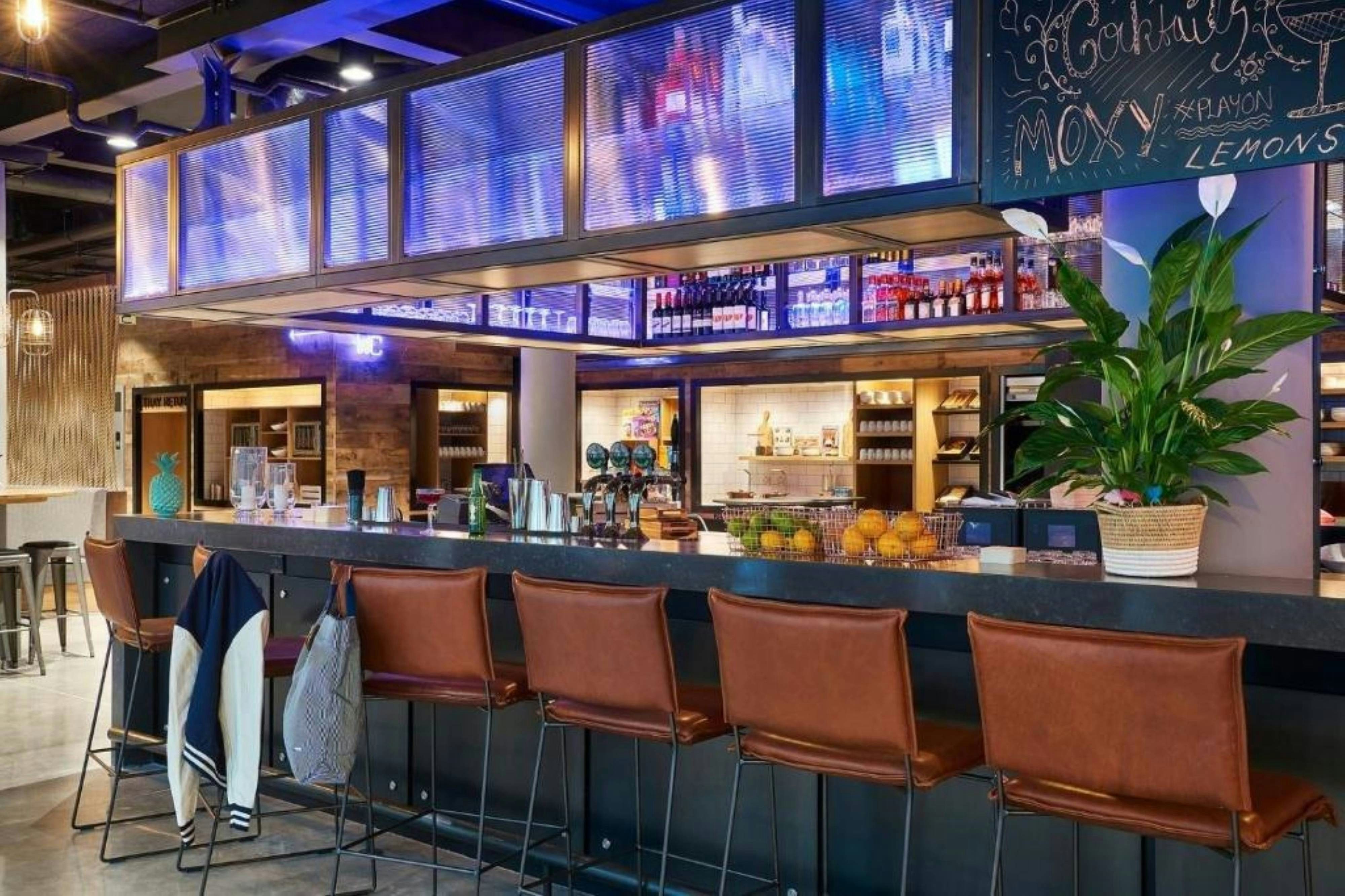 Moxy Dublin City 30/42