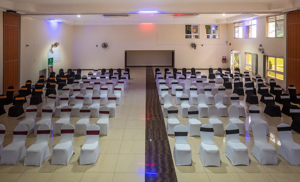 Sportsview Hotel Kasarani 56/71