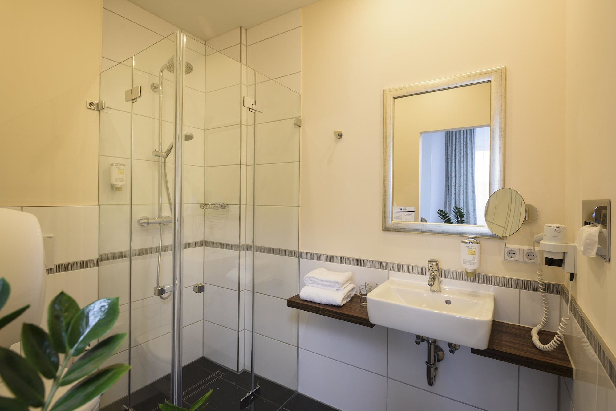 جناح جونيور ركني بسرير مزدوج، Best Western Hotel Lamm 6/7
