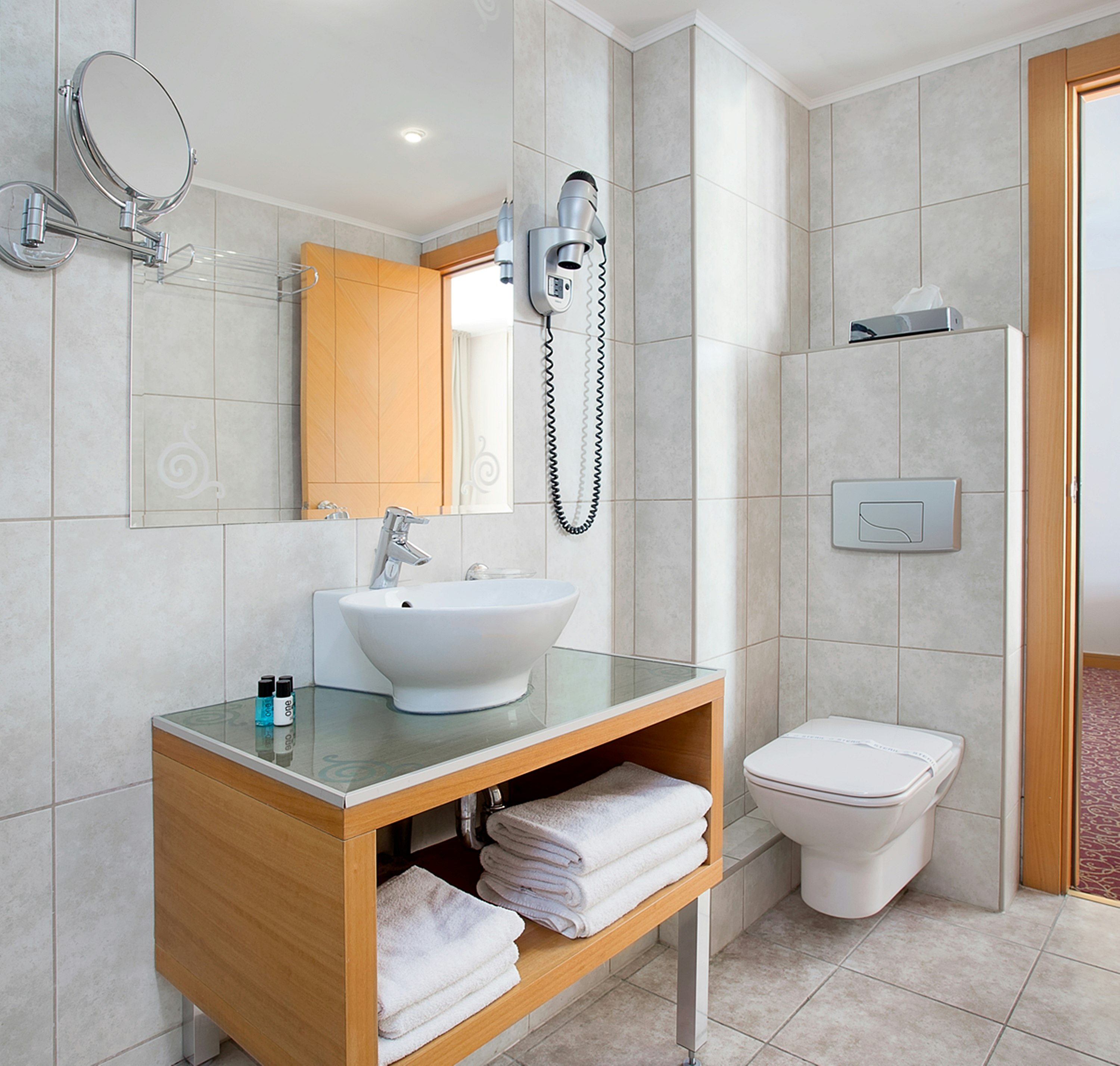 Marmara Hotel 43/46