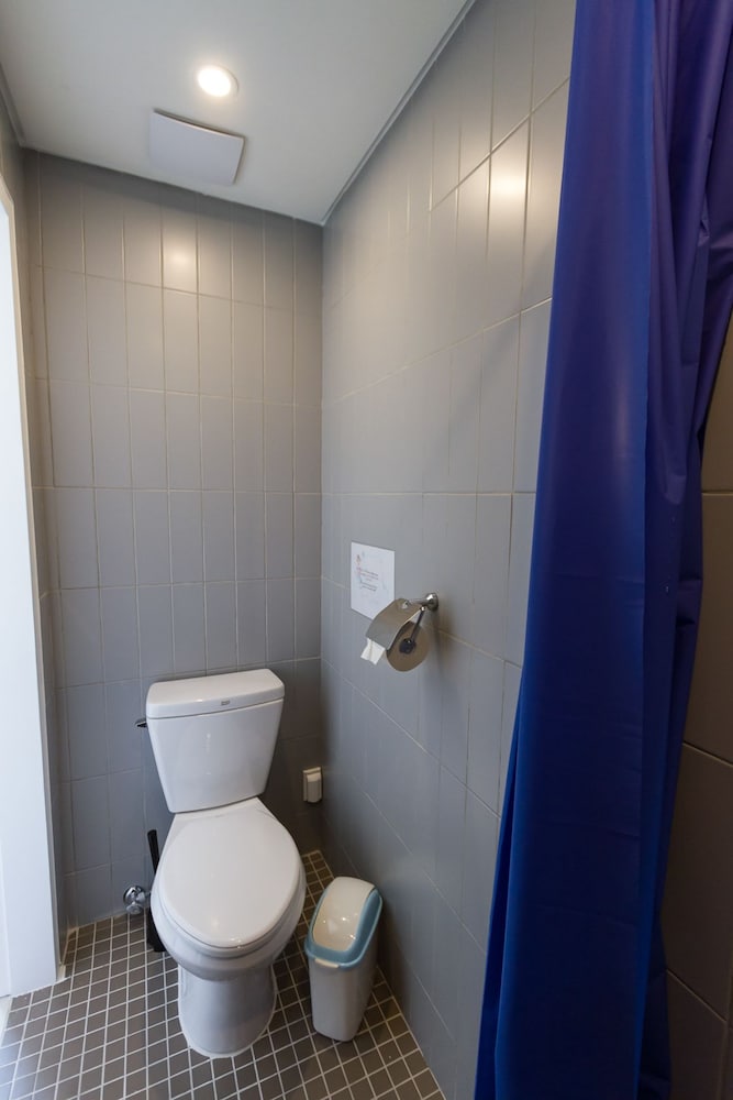 Inside Busan Hostel 41/50