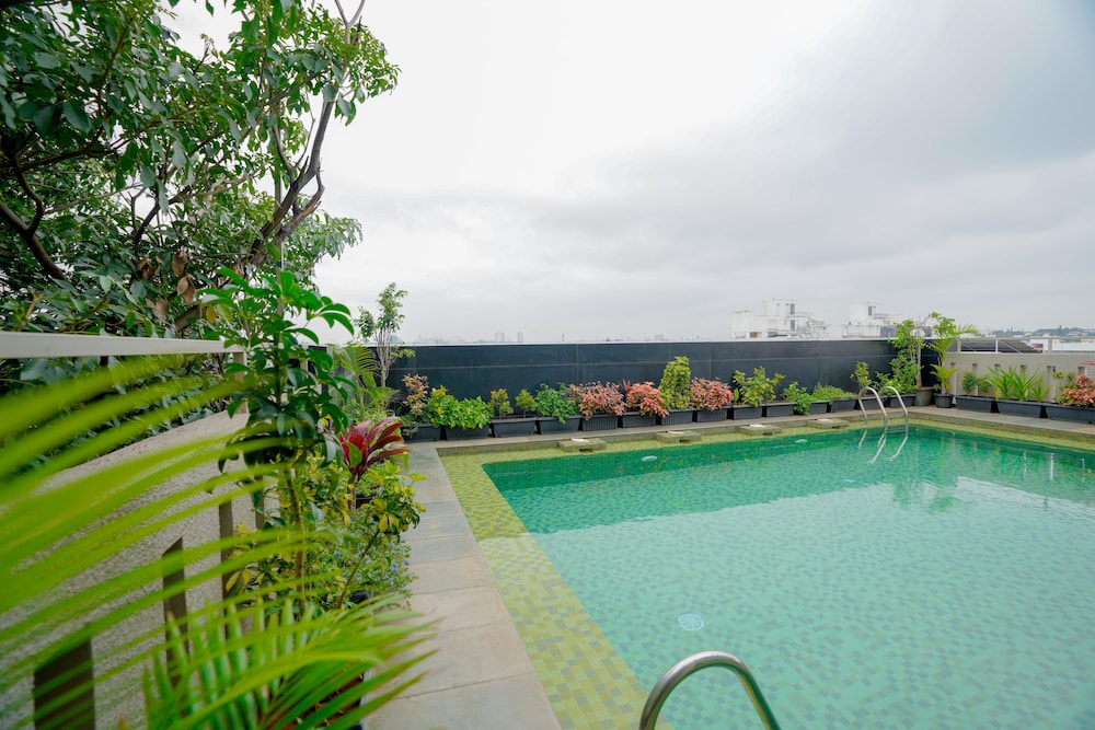 Lazdana Hotel Bangalore 50/53