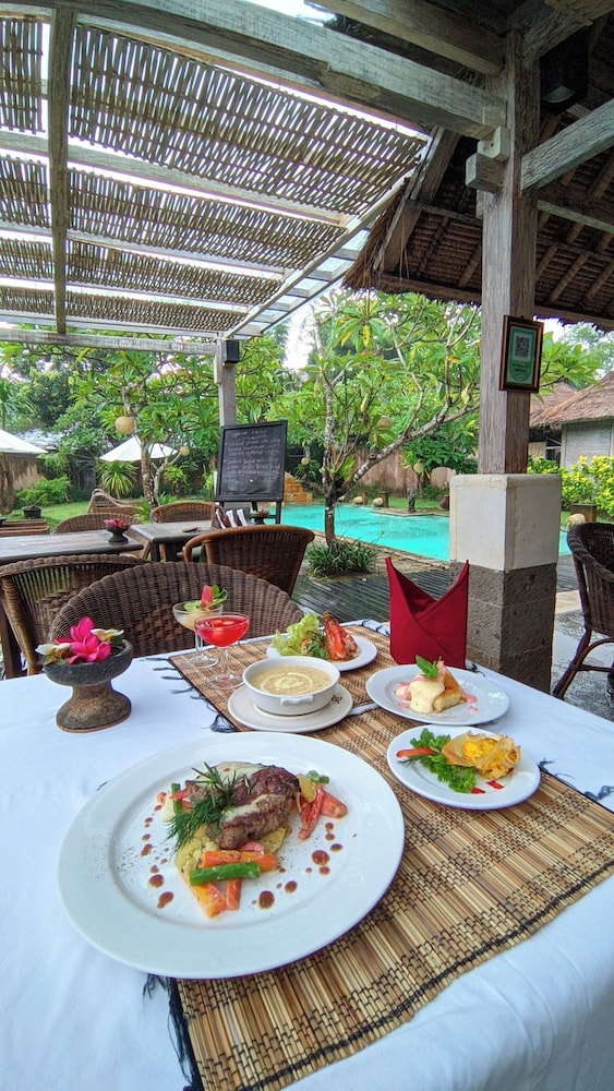 Visakha Sanur 34/50