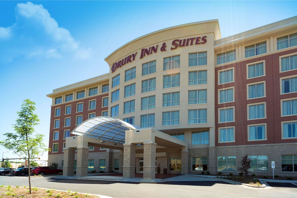Drury Inn and Suites Burlington 40/44