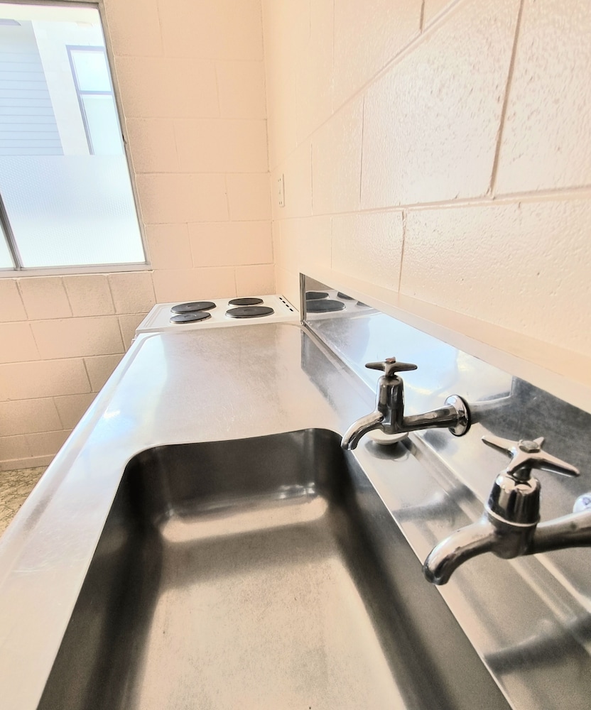 Cedar Lodge Motel Hamilton 27/50
