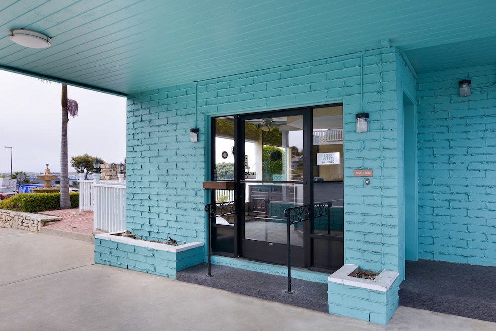 Bay View Inn 39/53