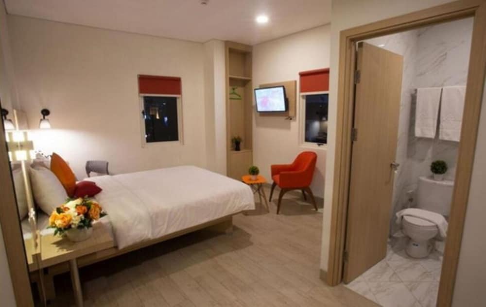 Hotel Cikini 8/28