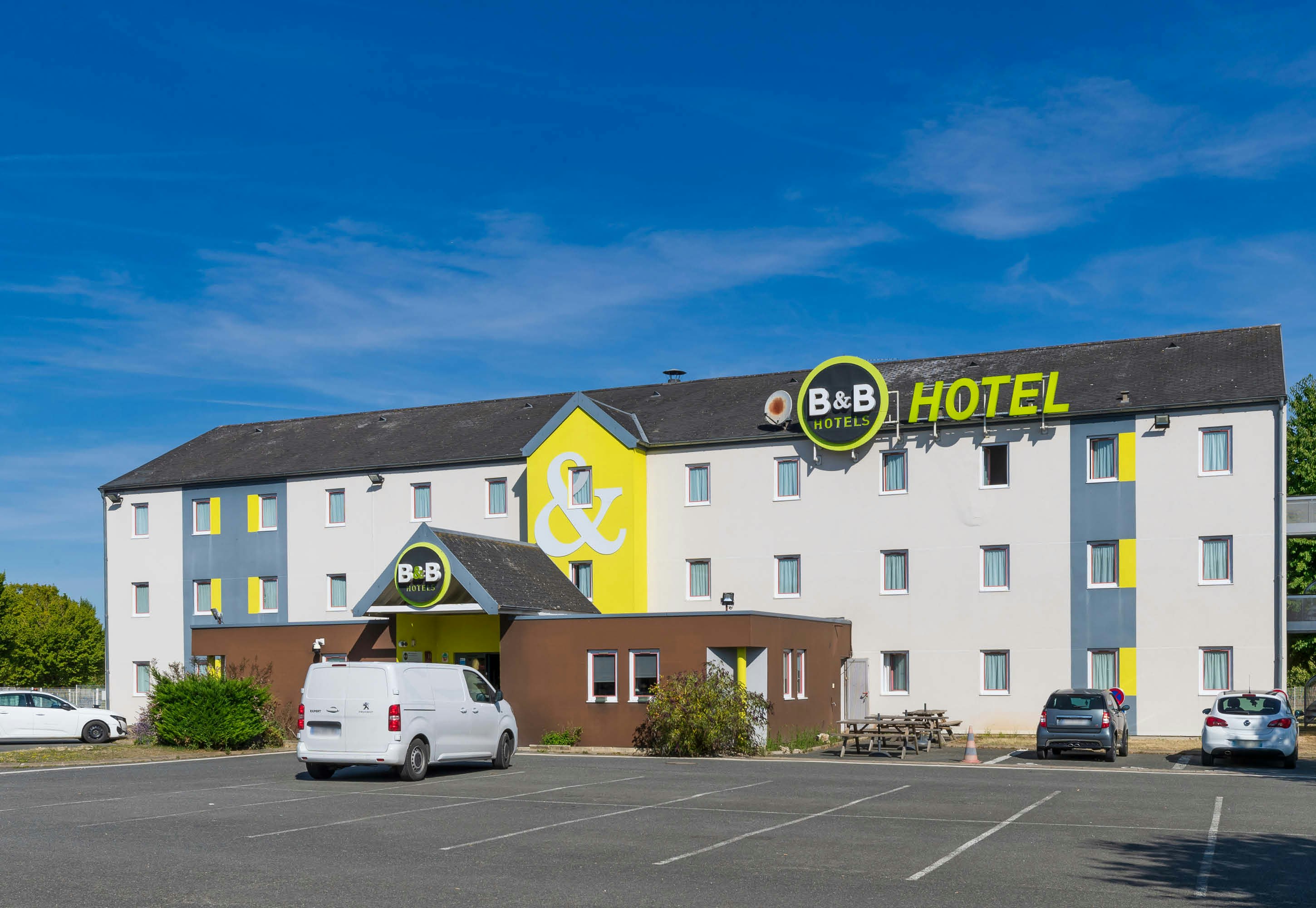 B&B Hotel Bourges 1 25/27