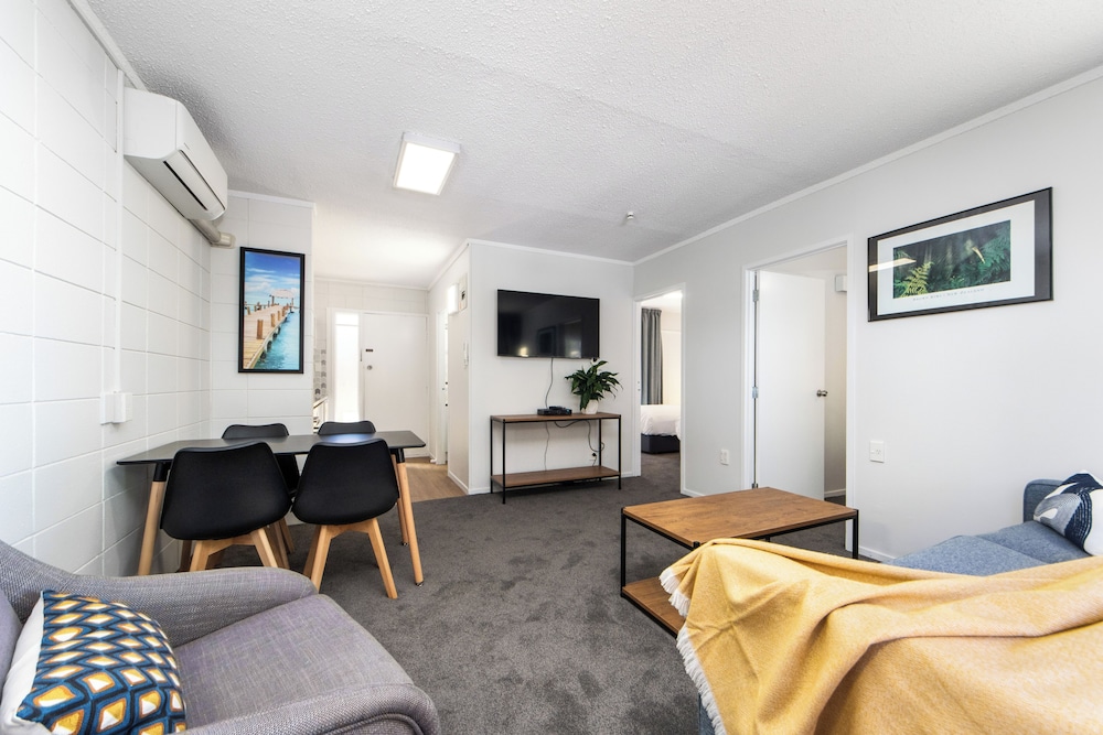 Epsom Motel 21/34