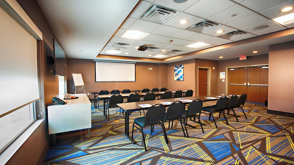 Holiday Inn Express & Suites Houston SW - Galleria Area 22/27