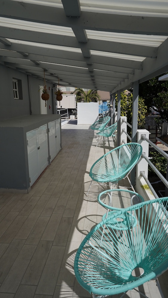 The Pelican Poshtel 29/50