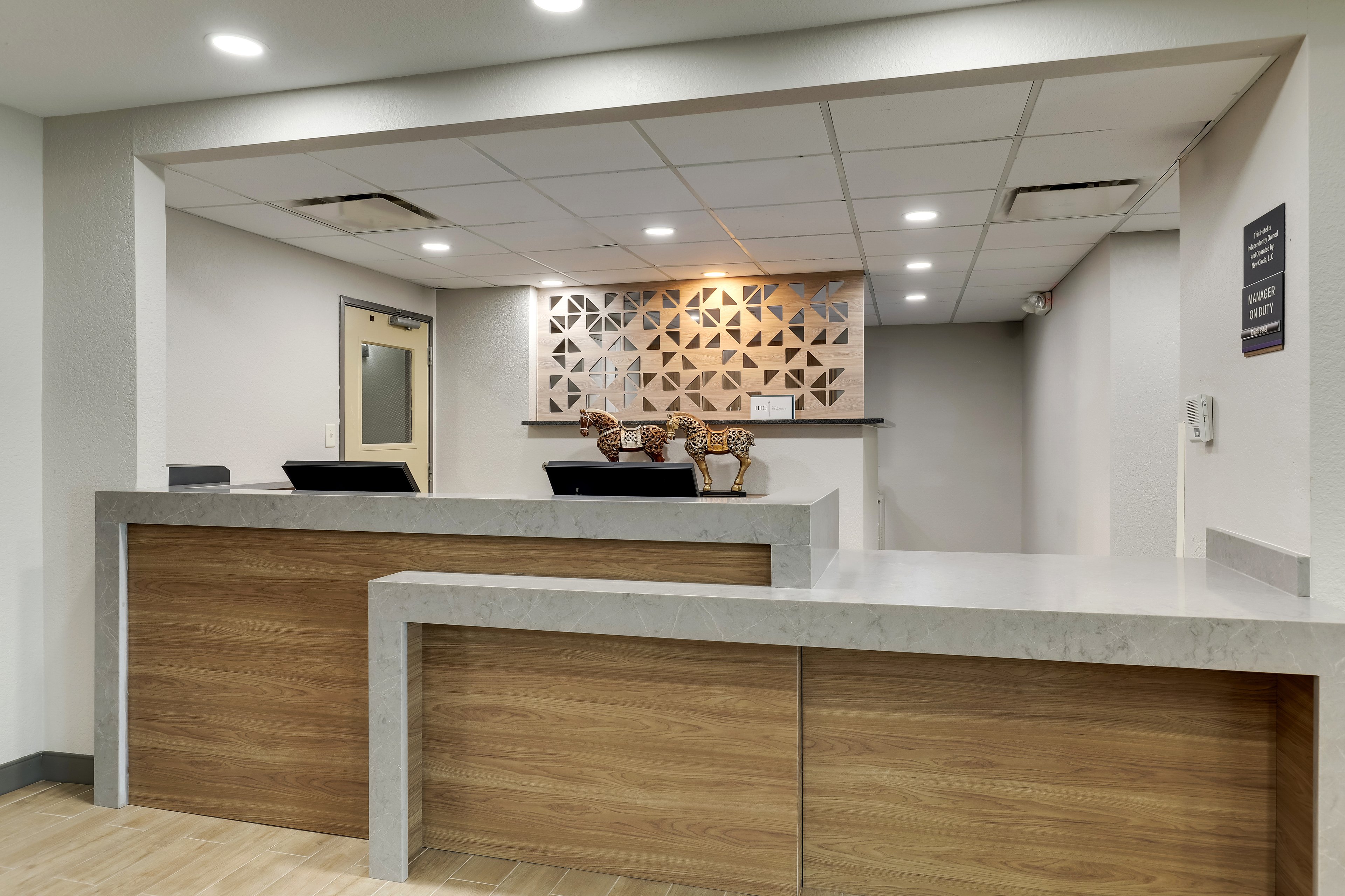 Candlewood Suites Lexington 15/74