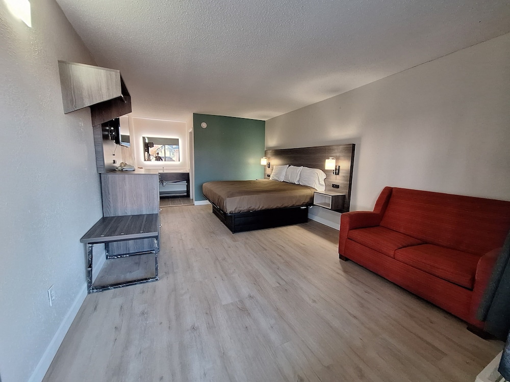 Budget Inn Roxboro 13/32