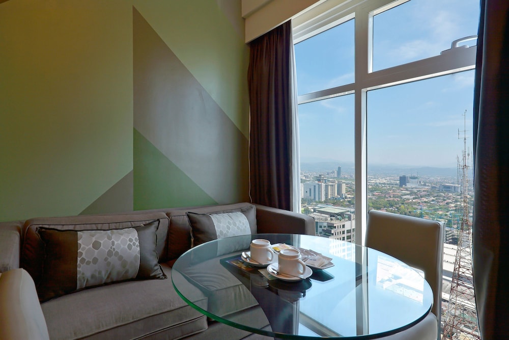 Premium Residence The Currency Ortigas 37/50