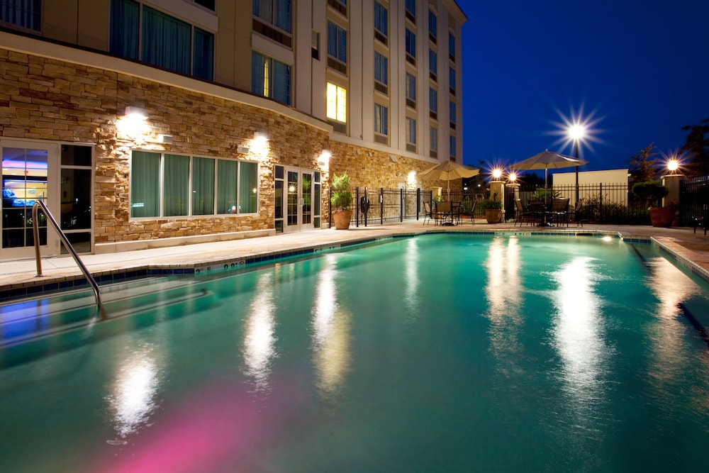 Holiday Inn Express Hotel and Suites Columbus At Northlake 4/57