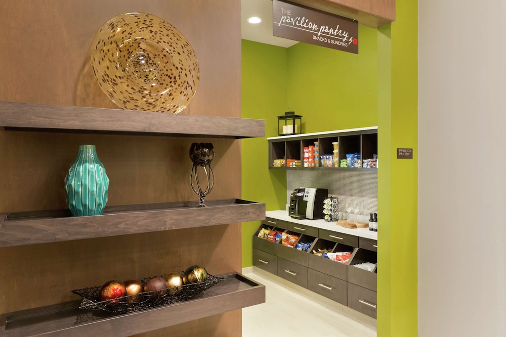 Hilton Garden Inn Pittsburgh Airport South - Robinson Mall 36/48